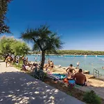 Gorgeous In With Wifi Apartment Punat