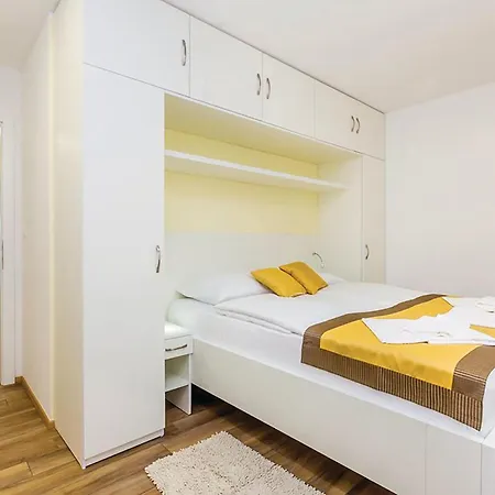 2 Bedroom Stunning In 普纳特